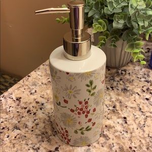 Kate Spade Dahlias Lotion Pump